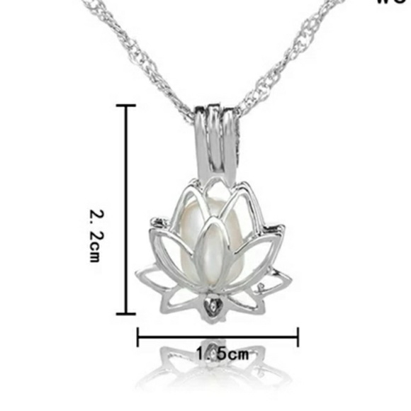 Luminous Glow-in-the-dark Lotus Necklace - Picture 3 of 6